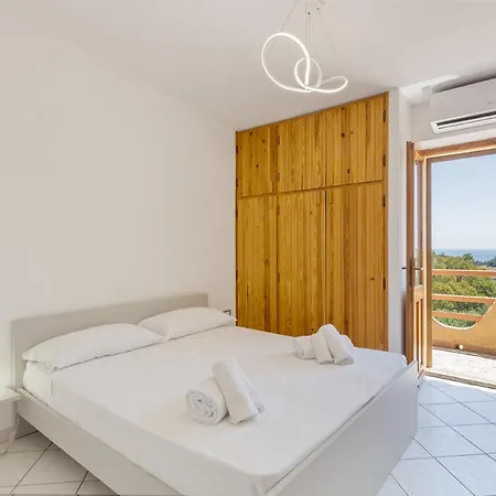 Perla Marina Villa *